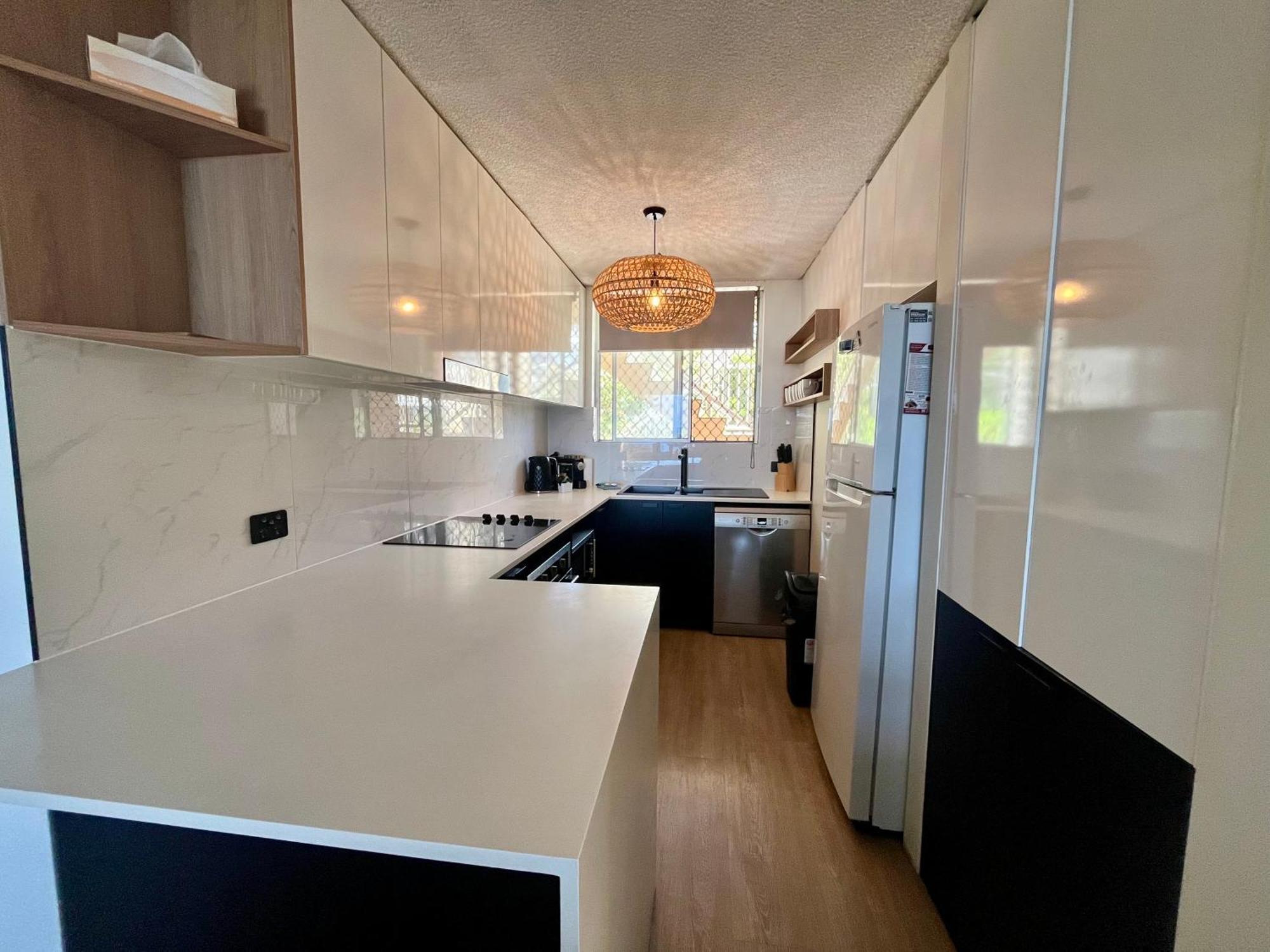 Park Towers-goodwin Towers Units Gold Coast